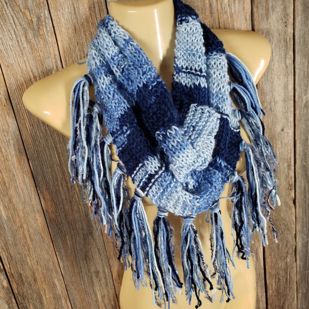 NEW Hand Knitted‎ Blue Ombre Infinity Boho Cowl Scarf Fringe Handmade Knit